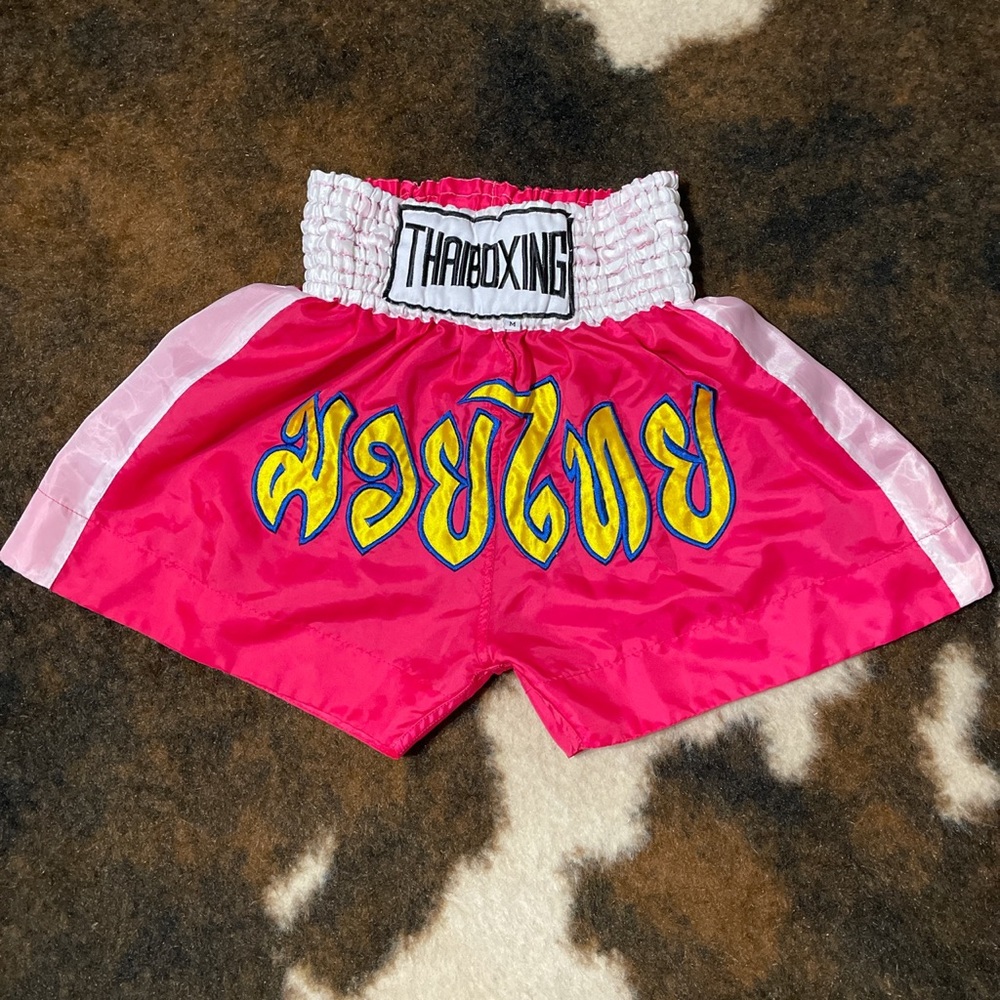Muay Thai pink & white boxing shorts